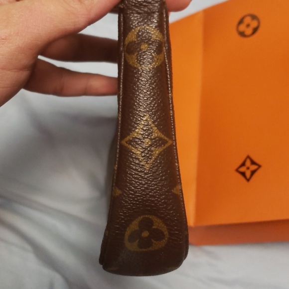 100% authentic pochette in monogram canvas - Picture 8 of 8